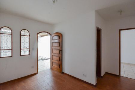 Casa à venda com 142m², 3 quartos e 4 vagas Casa à venda com 142m², 3 quartos e 4 vagasSala