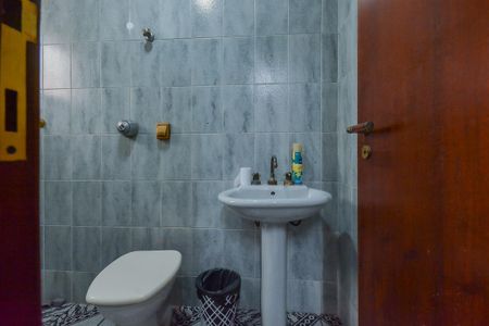 Casa à venda com 142m², 3 quartos e 4 vagas Casa à venda com 142m², 3 quartos e 4 vagasBanheiro