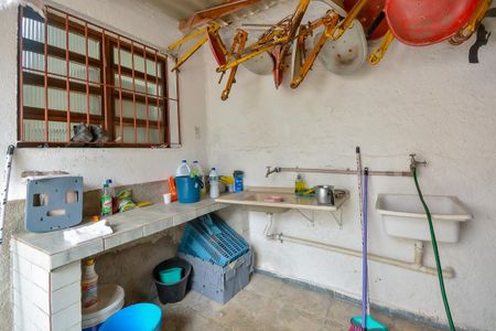 Casa à venda com 142m², 3 quartos e 4 vagas Casa à venda com 142m², 3 quartos e 4 vagasÁrea externa