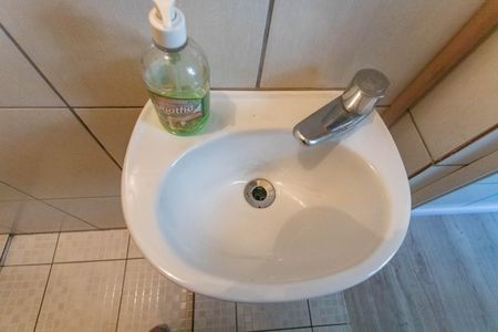 Banheiro  de casa para alugar com 1 quarto, 25m² em Vila Nogueira, Diadema