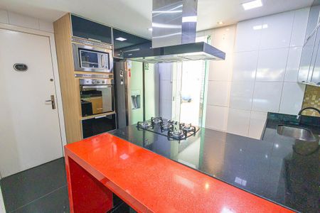 Apartamento à venda com 148m², 3 quartos e 3 vagas Apartamento à venda com 148m², 3 quartos e 3 vagascozinha