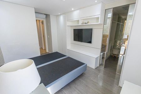 Apartamento à venda com 148m², 3 quartos e 3 vagas Apartamento à venda com 148m², 3 quartos e 3 vagasquarto 3 / siute e closet