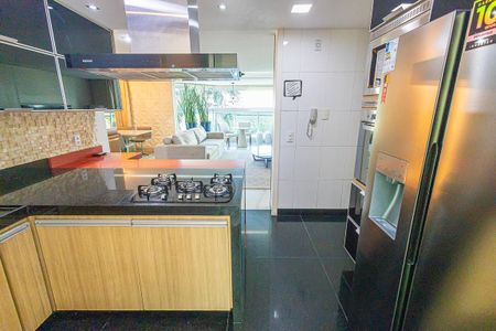 Apartamento à venda com 148m², 3 quartos e 3 vagas Apartamento à venda com 148m², 3 quartos e 3 vagascozinha