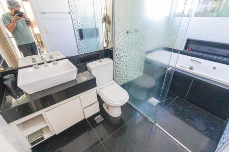 Apartamento à venda com 148m², 3 quartos e 3 vagas Apartamento à venda com 148m², 3 quartos e 3 vagassuite