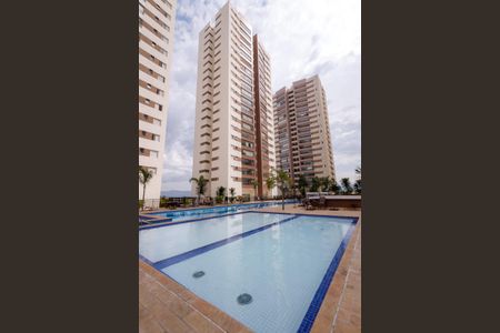 Apartamento para alugar com 114m², 3 quartos e 1 vagaÁrea comum - Piscina Externa