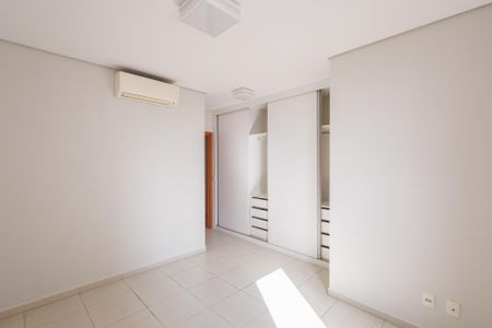 Apartamento para alugar com 114m², 3 quartos e 1 vagaSuíte 1