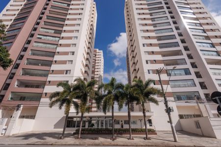 Apartamento para alugar com 114m², 3 quartos e 1 vagaFachada e portaria