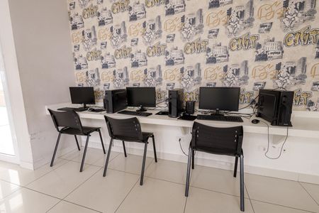 Apartamento para alugar com 114m², 3 quartos e 1 vagaÁrea comum - Lan House