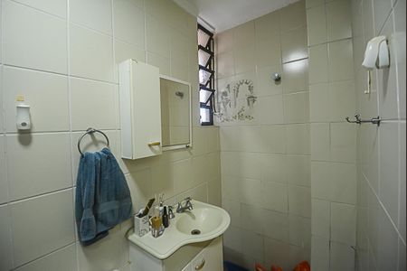 Apartamento à venda com 90m², 3 quartos e 2 vagas Apartamento à venda com 90m², 3 quartos e 2 vagasBanheiro