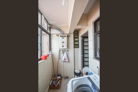 Apartamento à venda com 90m², 3 quartos e 2 vagas Apartamento à venda com 90m², 3 quartos e 2 vagasÁrea de Serviço