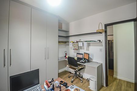 Apartamento à venda com 90m², 3 quartos e 2 vagas Apartamento à venda com 90m², 3 quartos e 2 vagasQuarto 1