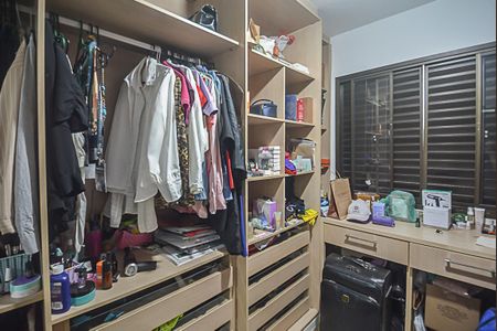 Apartamento à venda com 90m², 3 quartos e 2 vagas Apartamento à venda com 90m², 3 quartos e 2 vagasQuarto 2