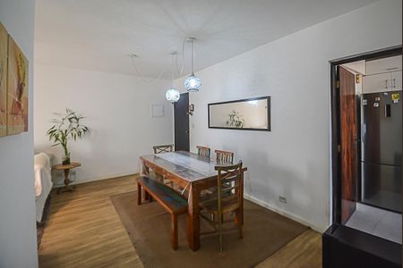 Apartamento à venda com 90m², 3 quartos e 2 vagas Apartamento à venda com 90m², 3 quartos e 2 vagasSala
