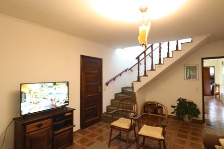 Sala  de casa para alugar com 3 quartos, 151m² em Vila Irmaos Arnoni, São Paulo