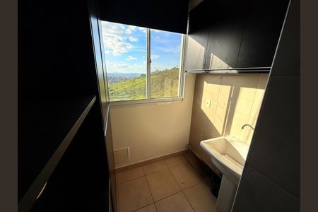 Apartamento para alugar com 60m², 2 quartos e 1 vagaÁrea de serviço