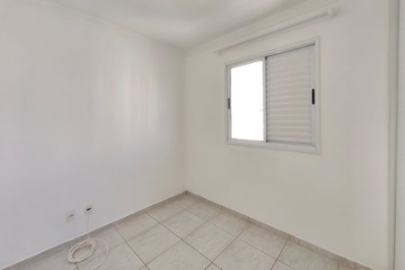 Apartamento para alugar com 77m², 3 quartos e 2 vagasQuarto 2