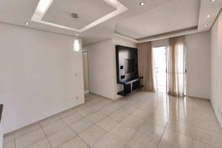 Sala de apartamento para alugar com 3 quartos, 77m² em Jardim Santa Eudoxia, Campinas