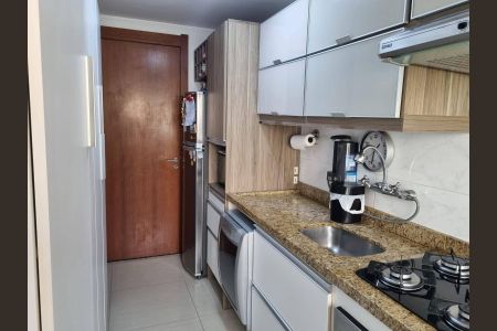 Apartamento à venda com 58m², 2 quartos e 1 vaga Apartamento à venda com 58m², 2 quartos e 1 vagaCozinha