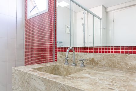 Apartamento à venda com 150m², 4 quartos e 2 vagasBanheiro do Quarto 4 suíte 