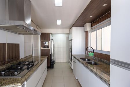 Apartamento à venda com 150m², 4 quartos e 2 vagasCozinha