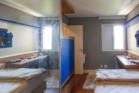 Apartamento à venda com 150m², 4 quartos e 2 vagasQuarto 2 suíte 