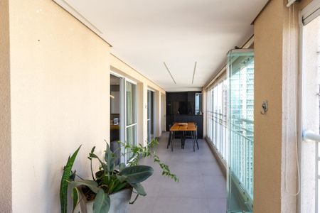 Apartamento à venda com 150m², 4 quartos e 2 vagasVaranda gourmet