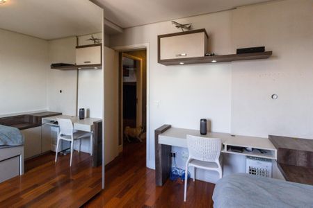 Apartamento à venda com 150m², 4 quartos e 2 vagasQuarto 3 suíte 