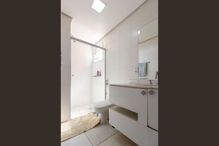 Apartamento à venda com 150m², 4 quartos e 2 vagasBanheiro do Quarto 3 suíte 