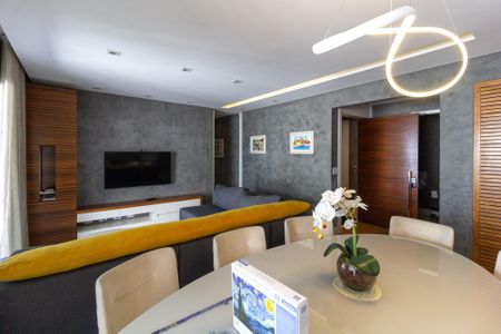 Apartamento à venda com 150m², 4 quartos e 2 vagasSala