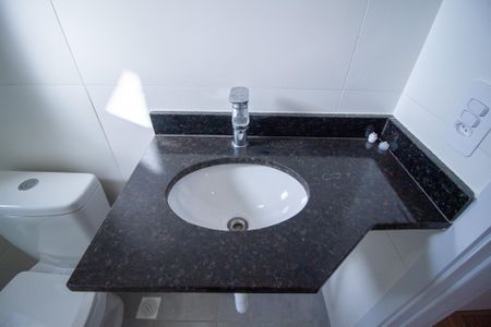 Apartamento para alugar com 69m², 3 quartos e 2 vagas Apartamento para alugar com 69m², 3 quartos e 2 vagasBanheiro
