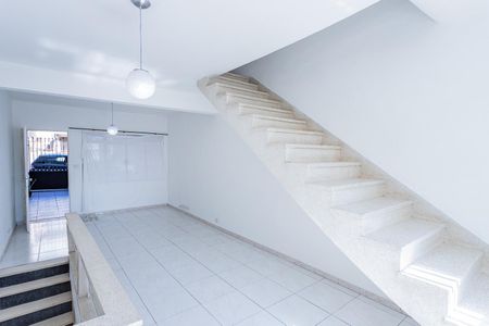 Casa para alugar com 218m², 2 quartos e 1 vagaSala