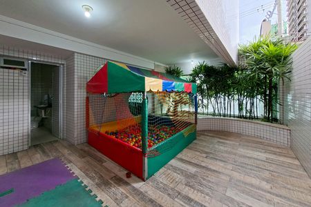 Apartamento para alugar com 88m², 3 quartos e 3 vagas Apartamento para alugar com 88m², 3 quartos e 3 vagasÁrea comum - Playground