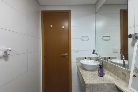 Apartamento para alugar com 88m², 3 quartos e 3 vagas Apartamento para alugar com 88m², 3 quartos e 3 vagasBanheiro
