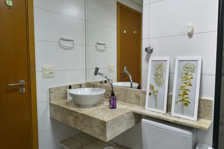 Apartamento para alugar com 88m², 3 quartos e 3 vagas Apartamento para alugar com 88m², 3 quartos e 3 vagasBanheiro
