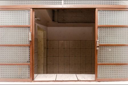 Casa à venda com 210m², 4 quartos e 2 vagasQuarto 1 - Casa 2 - Janela
