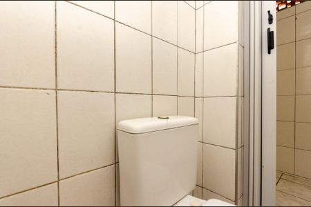 Casa à venda com 210m², 4 quartos e 2 vagasBanheiro 2 - Casa 2