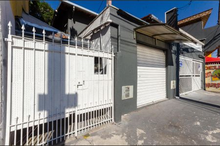Casa à venda com 210m², 4 quartos e 2 vagasEntrada - casa 2