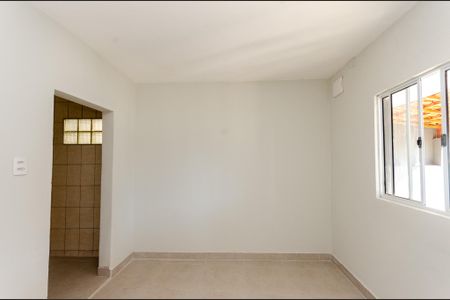 Casa à venda com 210m², 4 quartos e 2 vagasSala - Casa 1