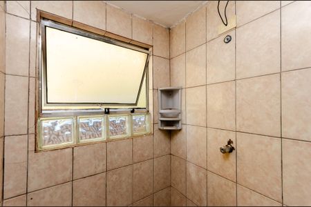 Casa à venda com 210m², 4 quartos e 2 vagasBanheiro - Casa 1
