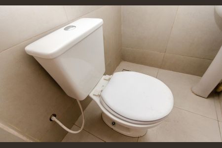 Casa à venda com 210m², 4 quartos e 2 vagasBanheiro 1 - Casa 2