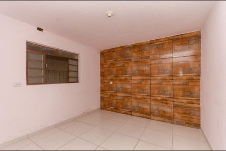 Casa à venda com 210m², 4 quartos e 2 vagasQuarto 1 - Casa 2