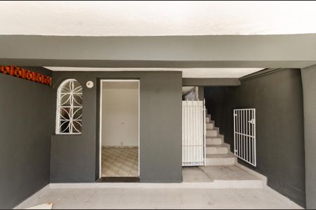 Casa à venda com 210m², 4 quartos e 2 vagasEntrada
