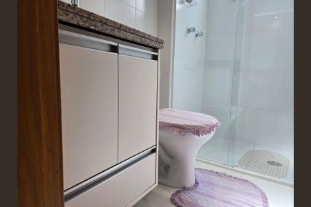 Apartamento à venda com 65m², 2 quartos e 1 vagaBanheiro Social