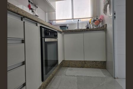 Apartamento à venda com 65m², 2 quartos e 1 vagaCozinha 
