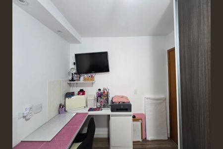 Apartamento à venda com 65m², 2 quartos e 1 vagaQuarto 02