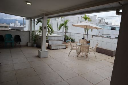 Apartamento à venda com 178m², 3 quartos e 2 vagasAREA EXTERNA 