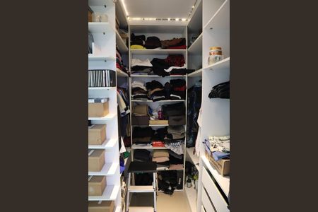 Apartamento à venda com 178m², 3 quartos e 2 vagasCLOSET