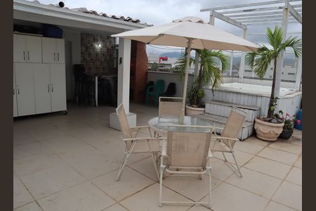 Apartamento à venda com 178m², 3 quartos e 2 vagas Apartamento à venda com 178m², 3 quartos e 2 vagasAREA EXTERNA