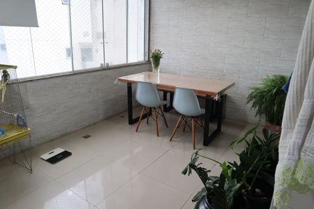 Apartamento à venda com 178m², 3 quartos e 2 vagasAREA