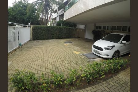 Apartamento à venda com 178m², 3 quartos e 2 vagasAREA EXTERNA  GARAGEM